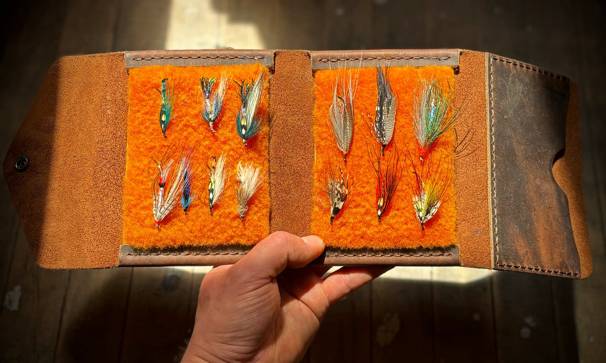 Best Fly Wallet: What to Look For (Materials, Design & Durability ...