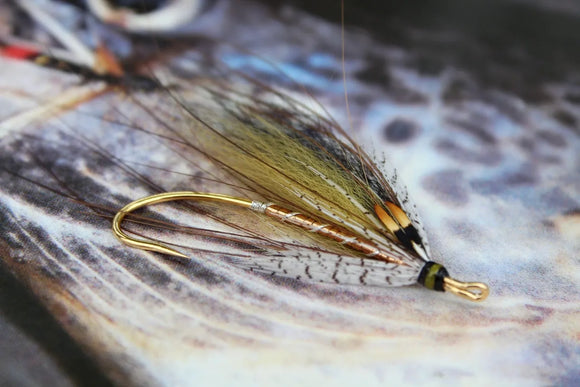 Drop An Anchor: Tying A Picasse Variant