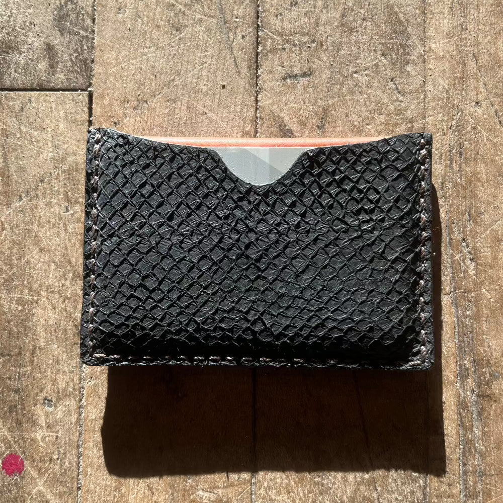 Portefeuille minimaliste en cuir de saumon