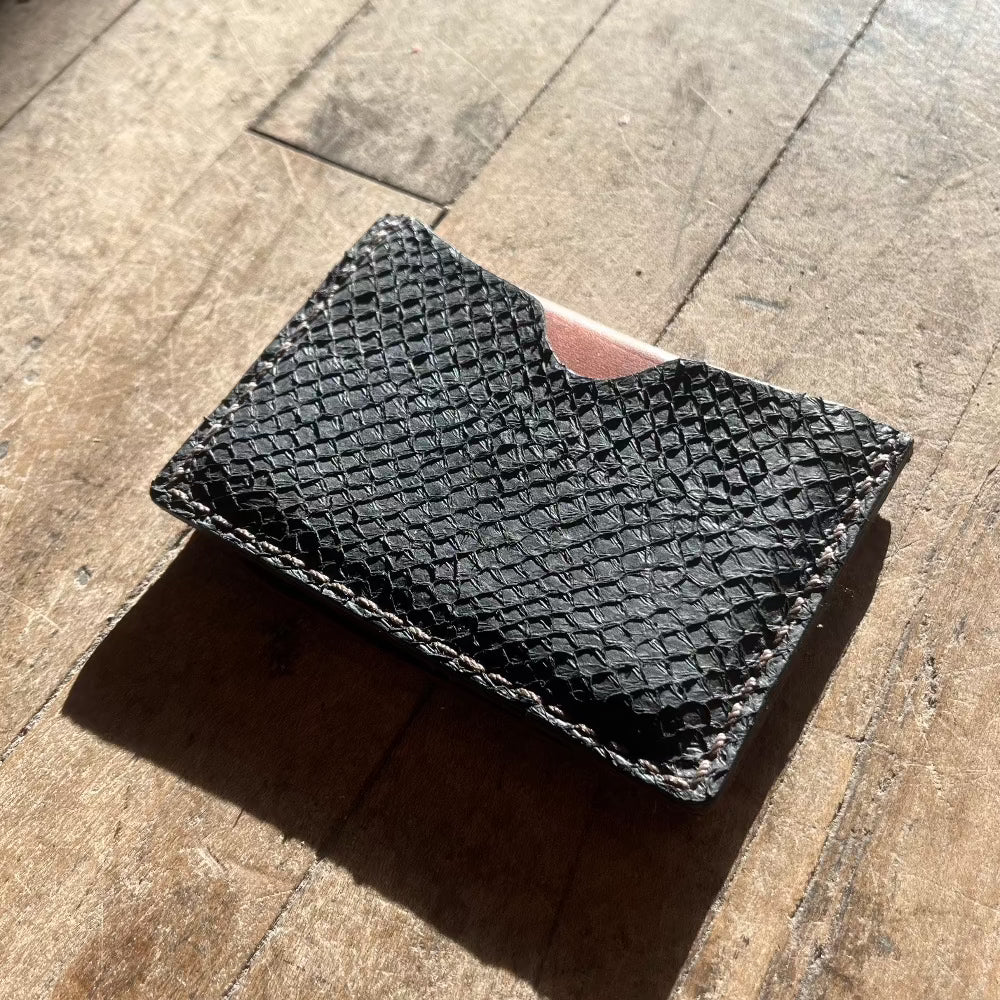 Portefeuille minimaliste en cuir de saumon