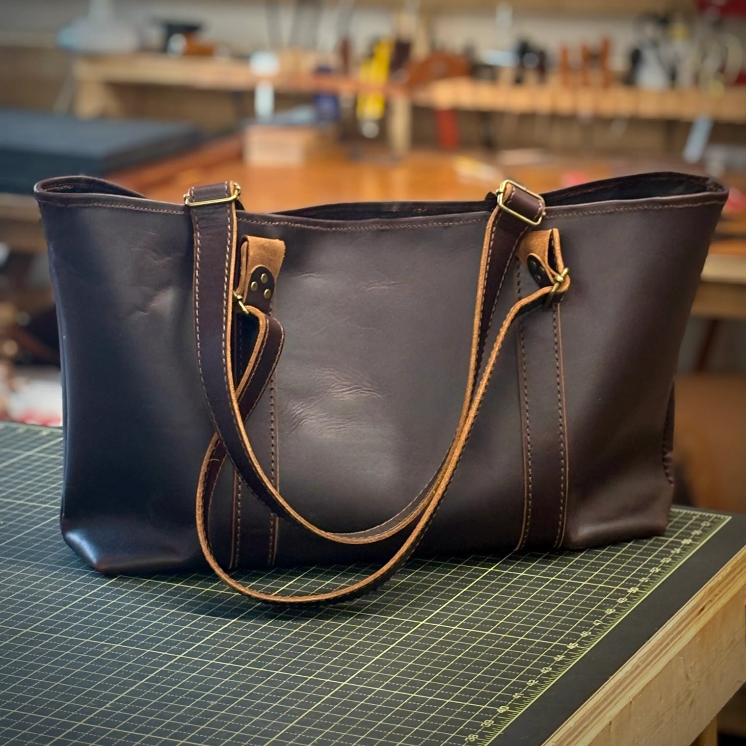 Traveler Tote — Grizzly Brown