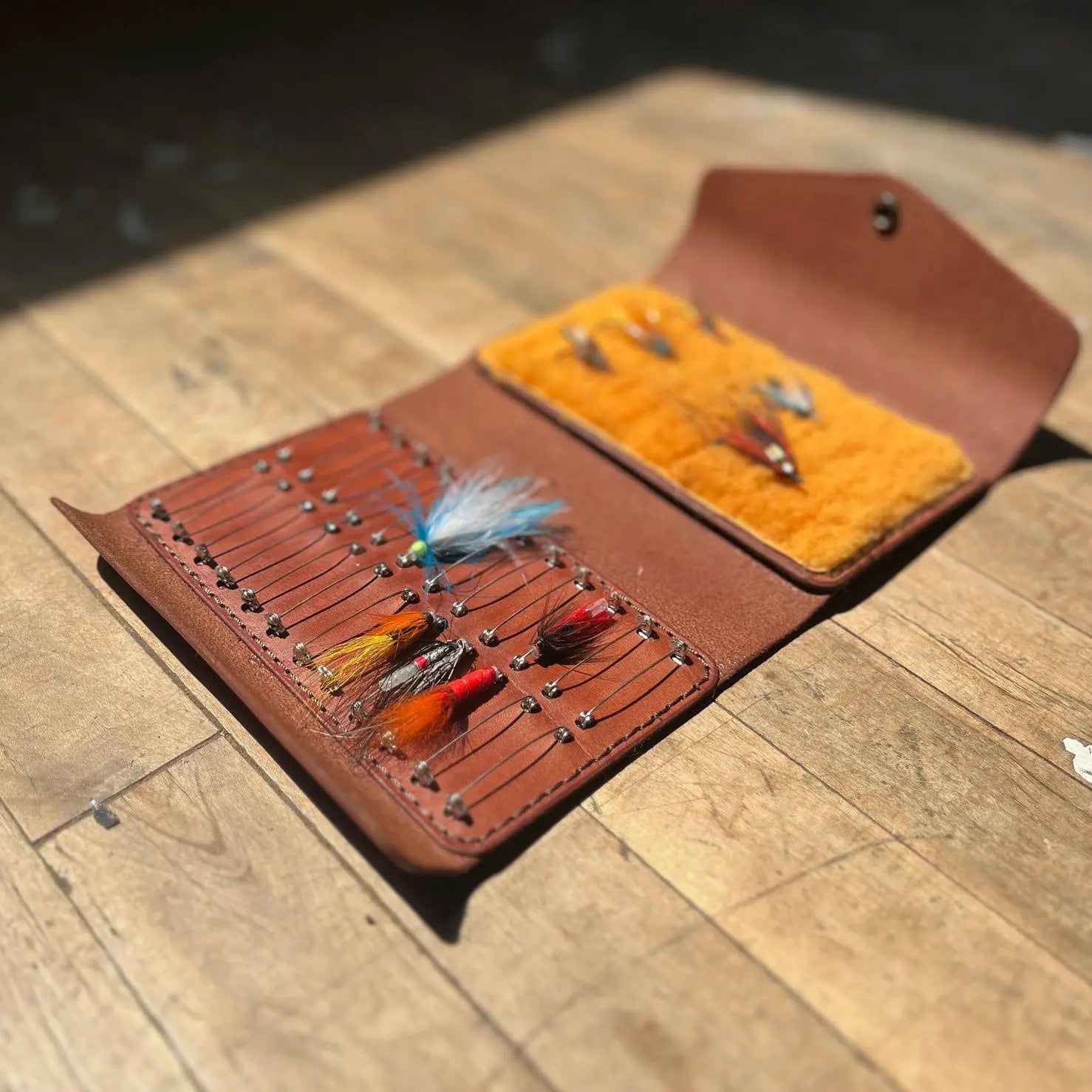 Small Tube Fly Wallet – TimberAndFins
